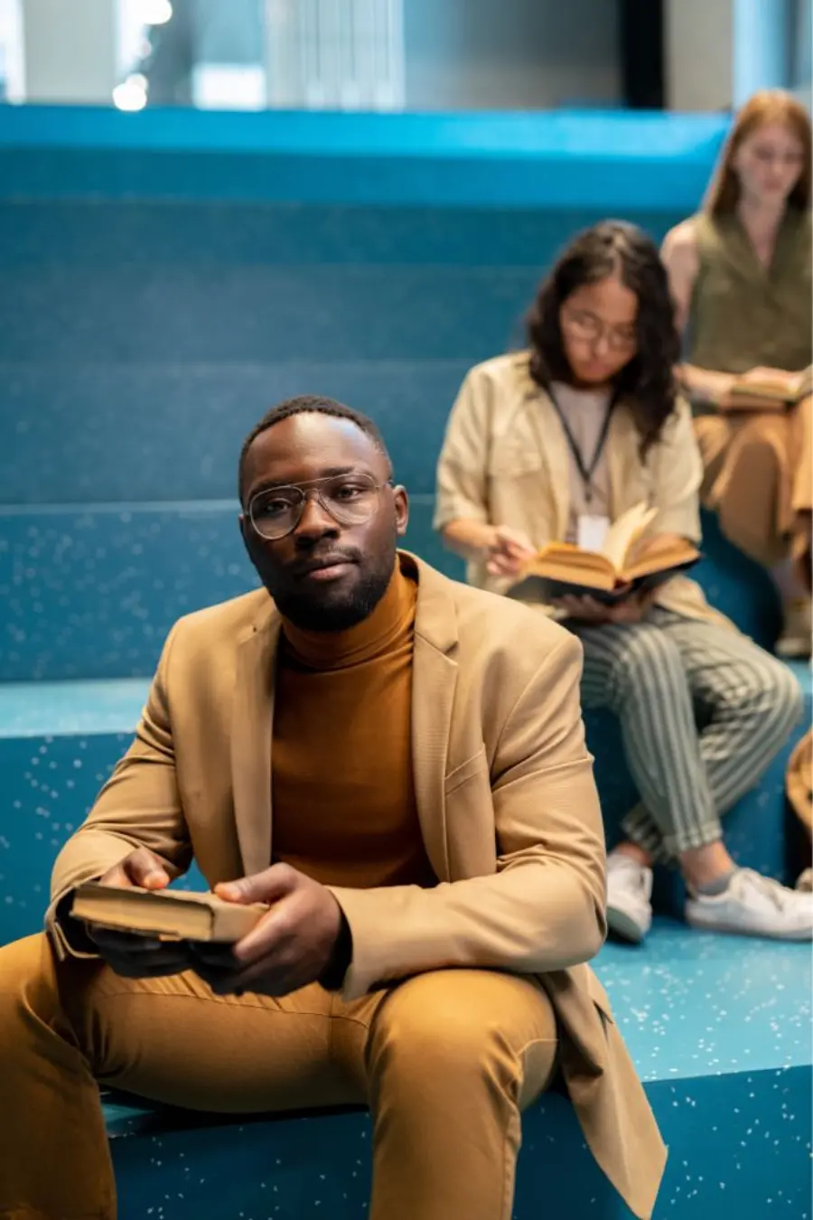 An energy professional in mentorship and study
